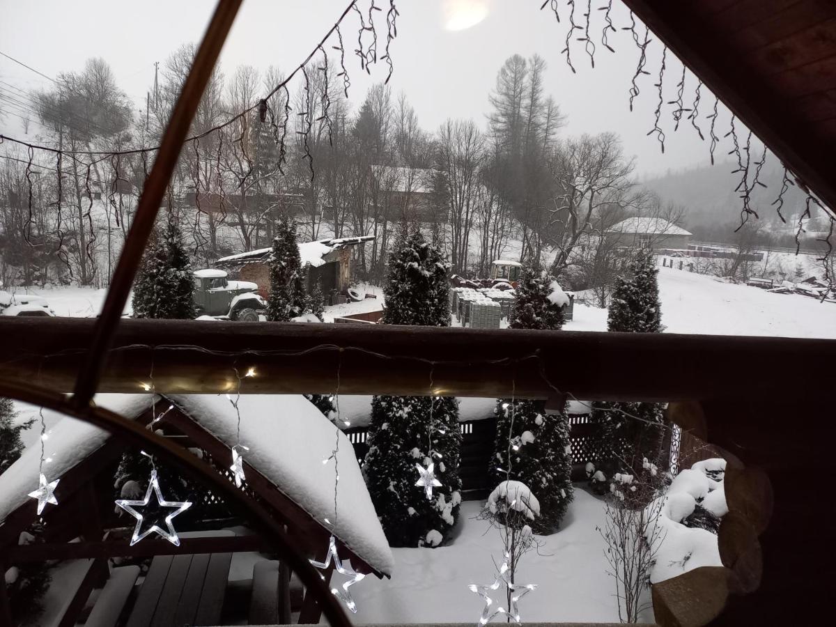 Затишний Будиночок Bukovets Exterior foto